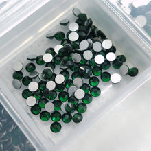 Load image into Gallery viewer, Emerald Green
